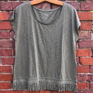Chico’s Women’s Moss Green Top w/ Fringed Hem sz 1